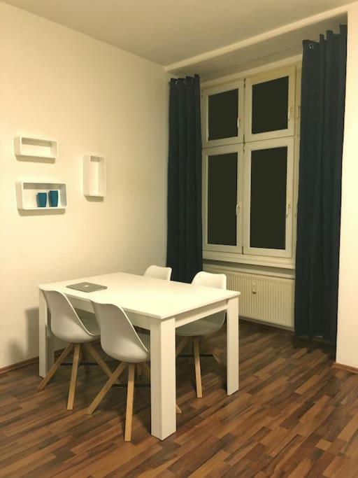 750 Sft Lovely Apartment In Central Berlin Mitte Екстериор снимка